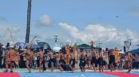 Arang Tawak Atraksi budaya suku Dayak Sa’ban di Festival Irau ke-11 Kabupaten Malinau.