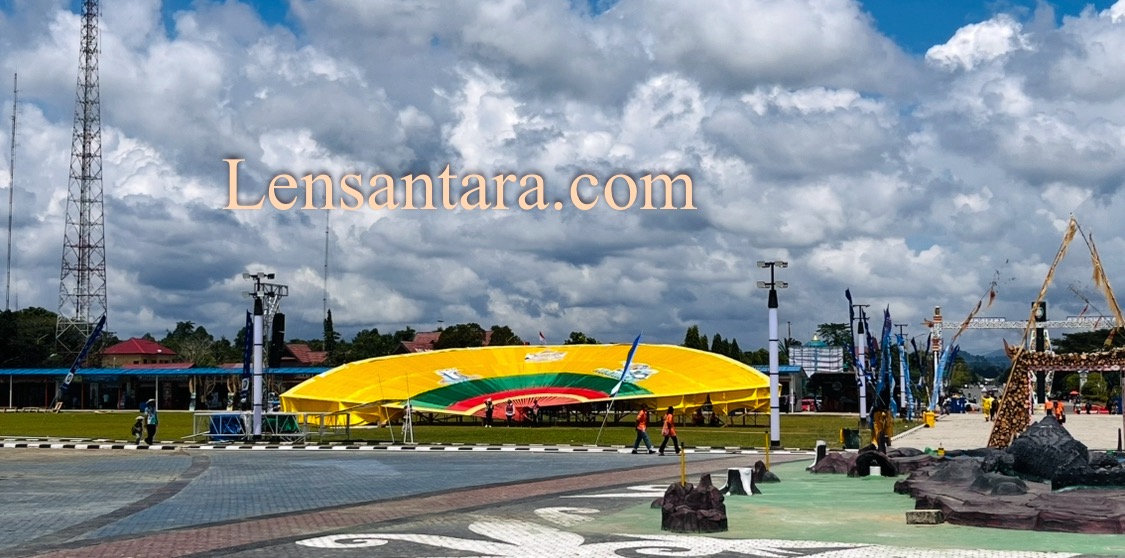 Kipas Raksasa Dedap Raya Bulungan di Festival Irau ke-11 dan HUT ke-26 Kabupaten Malinau. (Foto : AR).