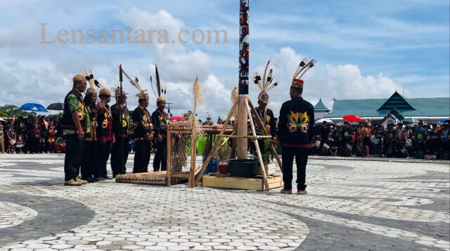 Ritual Adat Dayak Punan, Mekan Tun Tano.