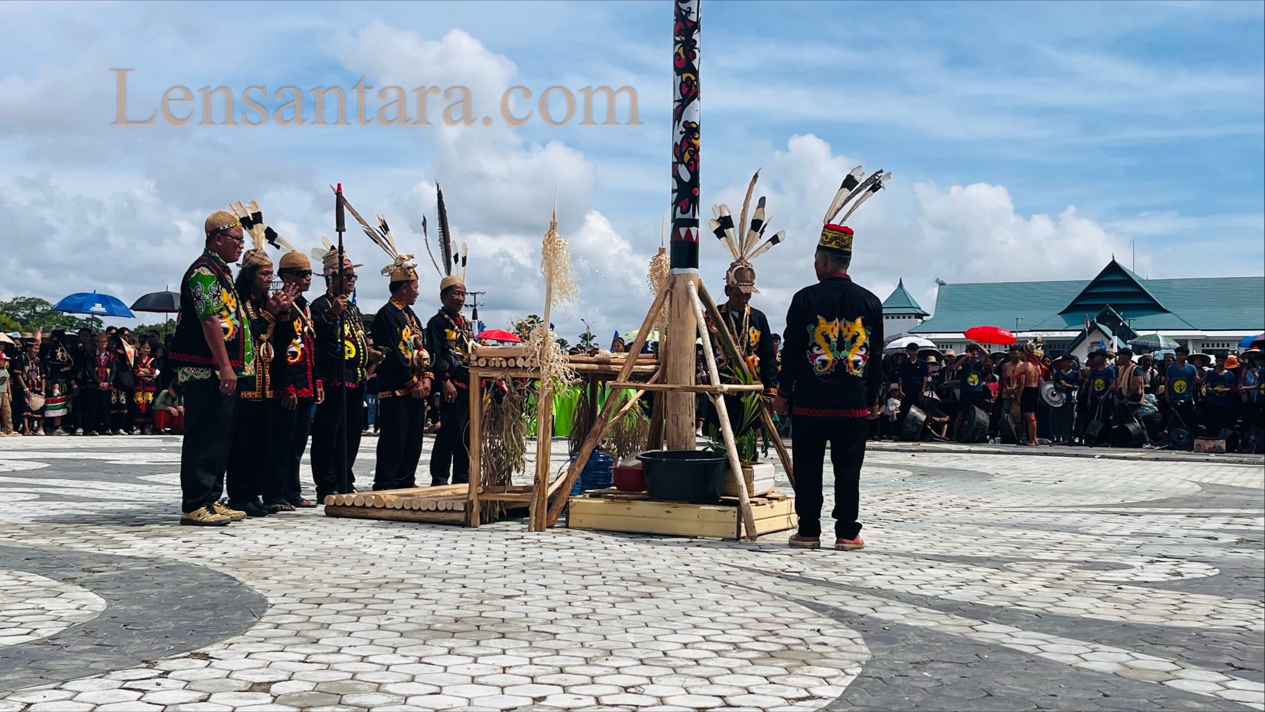 Mekan Tun Tano. Ritual Adat Dayak Punan, Mekan Tun Tano.