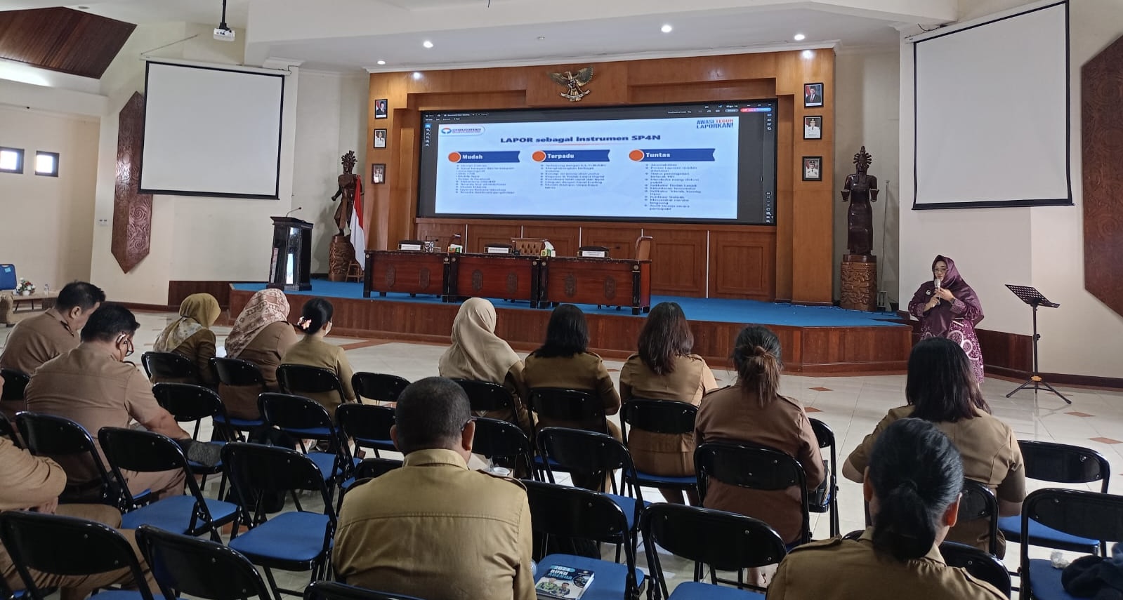 Sosialisasi SP4N-LAPOR.