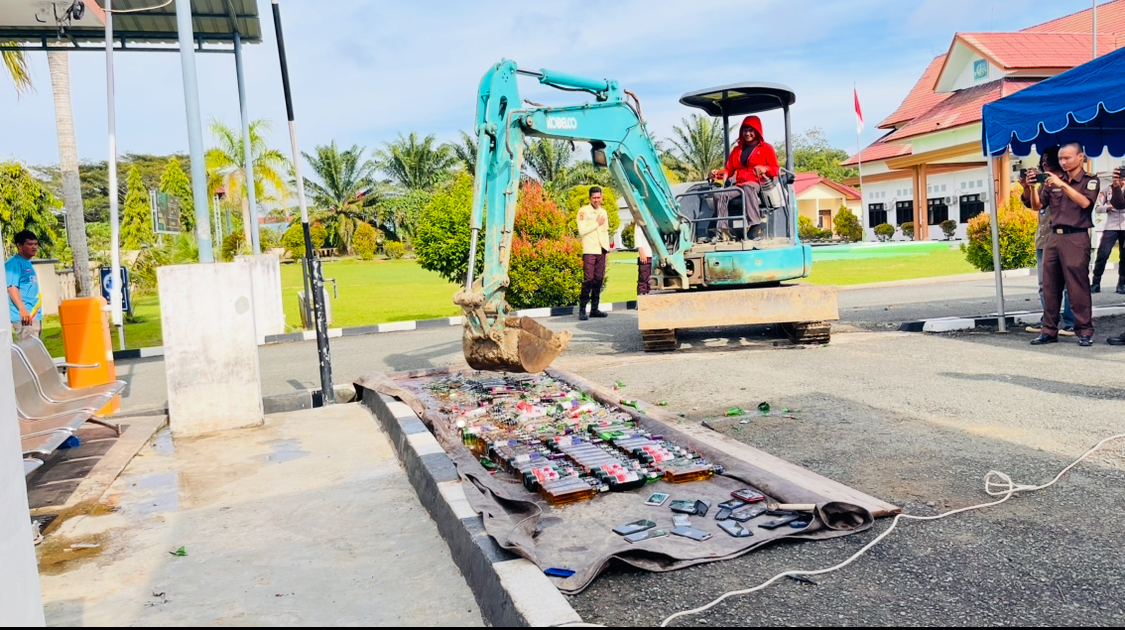 Pemusnahan barang bukti Kejari Malinau