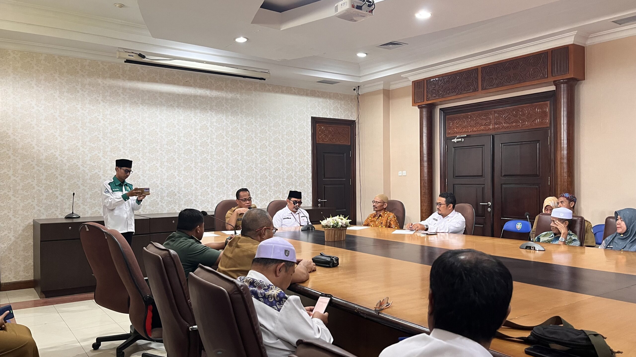 Rapat pembentukan panitia MTQ Ke-22 tingkat Kabupaten Malinau di ruang Intulun, kantor Bupati, Selasa (24/02/26).