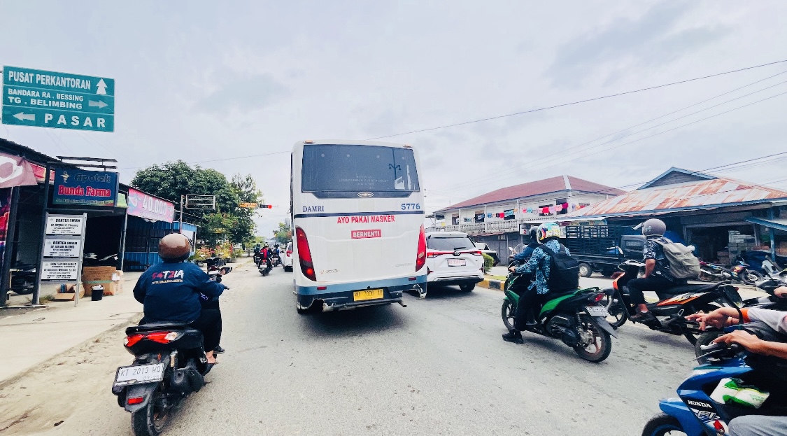 Arus lalu lintas Kabupaten Malinau. Arus lalu lintas Kabupaten Malinau.