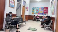 Antrian pelayanan poliklinik di RSUD Malinau.